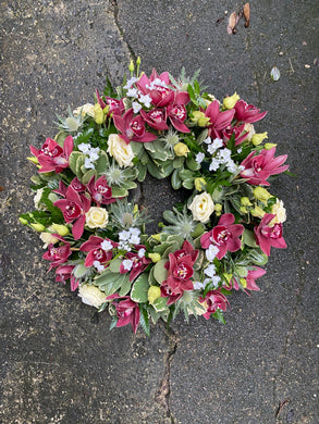 Tribute Wreath - Flùr